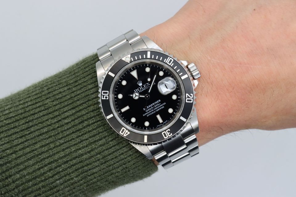 Rolex Submariner 16610 Image 5